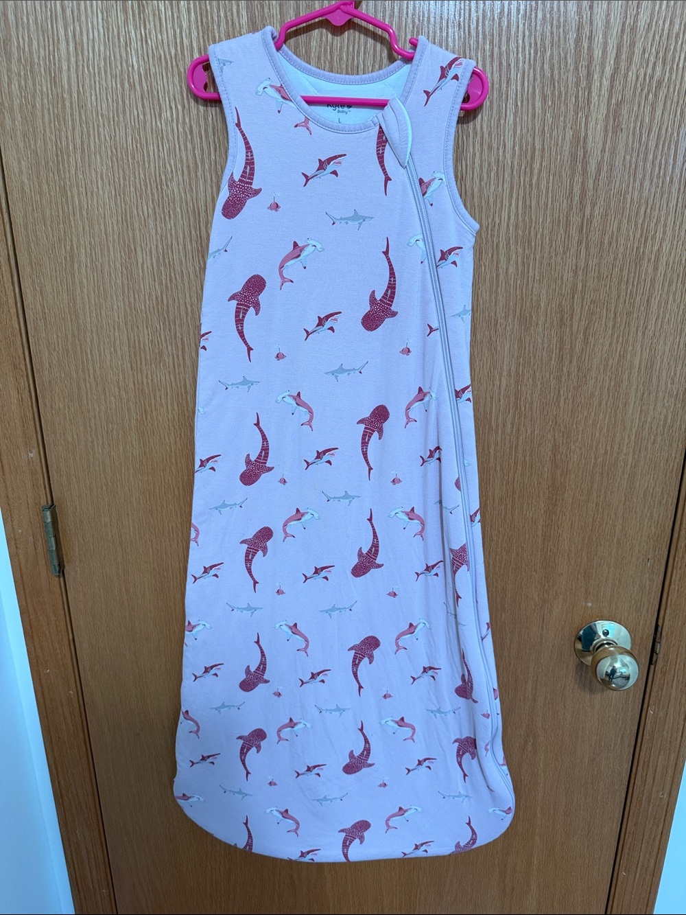 Kyte BABY Size L White Sleep Sack with Pink Shark Print 1.0 tog